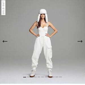 NWT* IVY PARK X ADIDAS TEDDY CARGO SWEAT PANTS